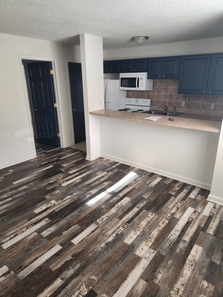 2228 S. Oliver, 107